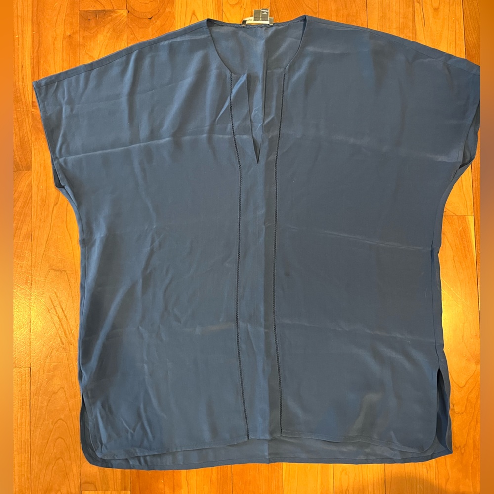 Women’s Vince blouse size S